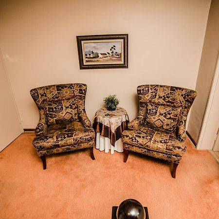 Butlers Crown Hotel Klerksdorp Kültér fotó