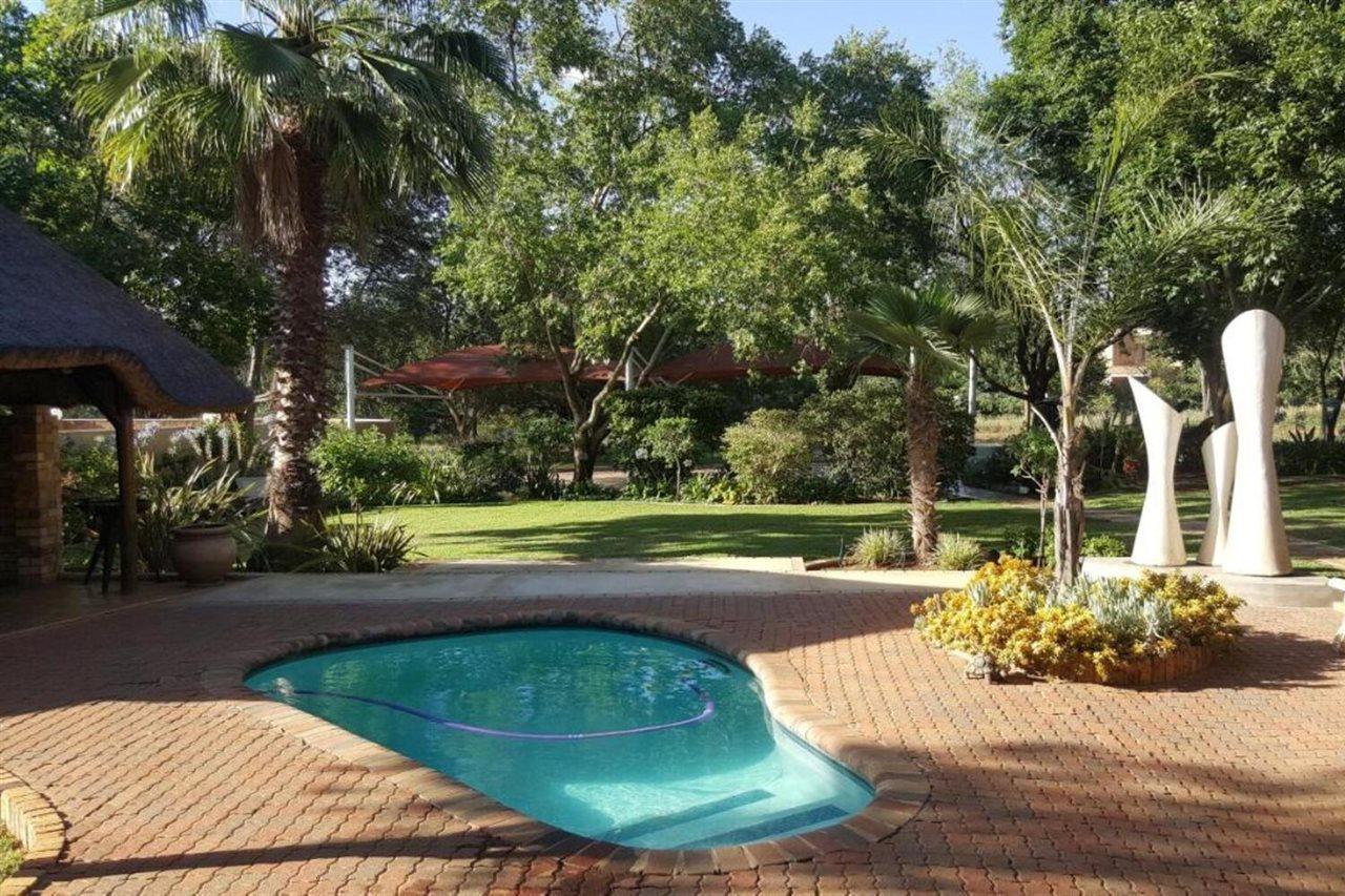 Butlers Crown Hotel Klerksdorp Kültér fotó