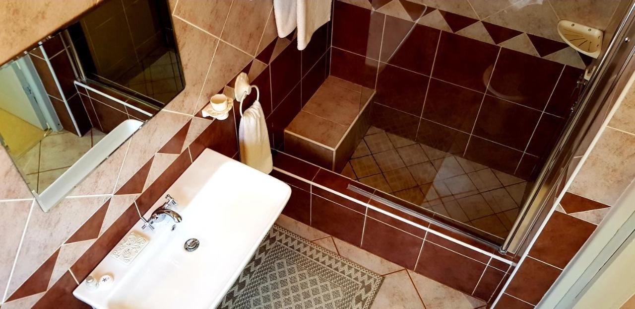 Butlers Crown Hotel Klerksdorp Kültér fotó