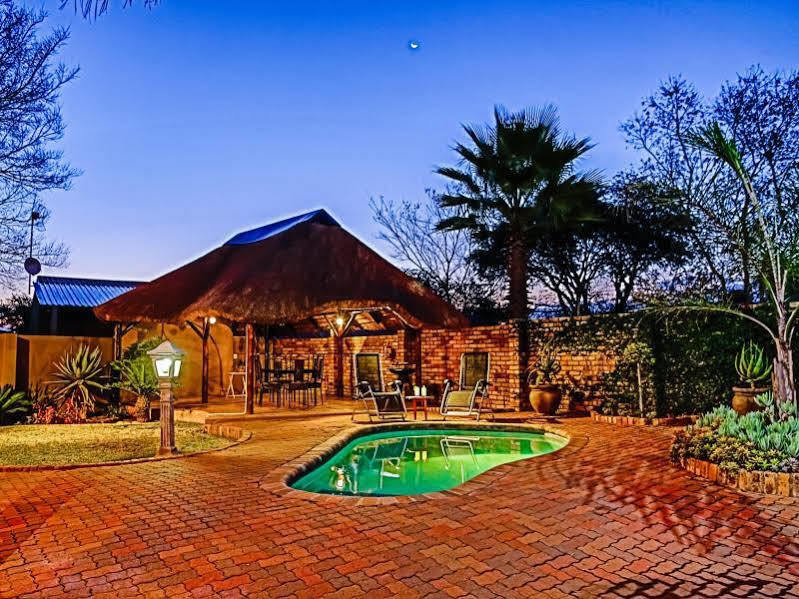 Butlers Crown Hotel Klerksdorp Kültér fotó